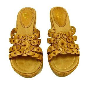 Women's White Mountain Platform Wedge Sandals Size 8.5M